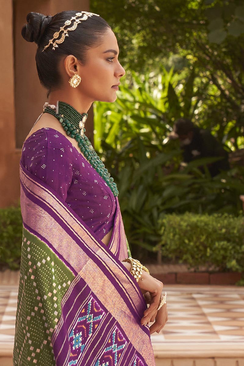 Amazing Green Color Art Silk Fabric Patola Saree With Printed Work